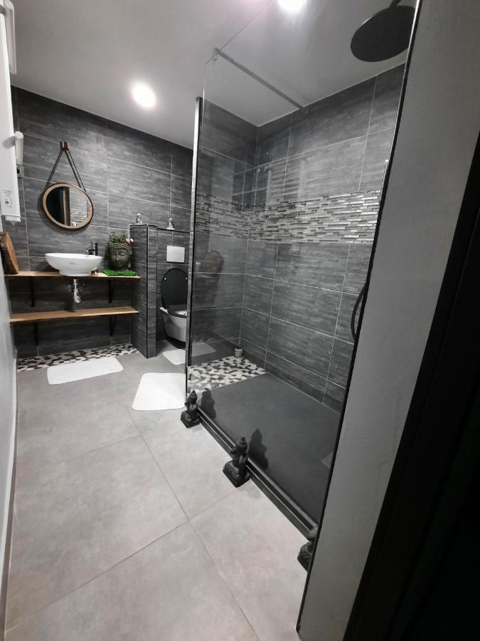 Maison Avec Jacuzzi Saint-Mitre-les-Remparts Екстер'єр фото